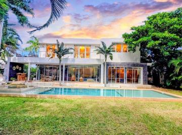 1aa4e89bf8a56cb7b7309ed93c1cc5cfed27faacd2c7947a1d049d6cf8666929 · Casa en Venta Dentro de Club de Golf La Ceiba
