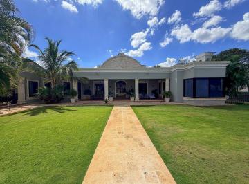 66acdd63164a9beb2ef92f434ff3cbc32c429f769aed40fb625e0eecf2d8e9c4 · Casa en Venta con 4,380 m² de Terreno de un Solo Nivel, Equipada de Lujo Dzytia