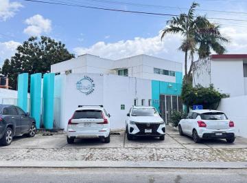 Oficina , Mérida · Clínica en Renta Sobre Av Yucatán con 7 Consultorios