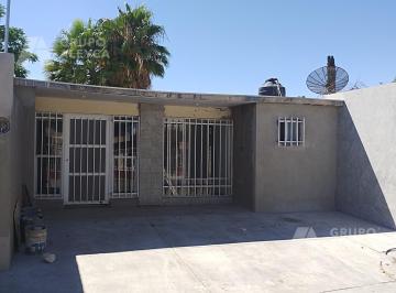 Casa · 99m² · 3 Recámaras · 2 Estacionamientos · Casa en Venta