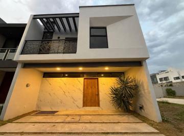 Casa de 3 habitaciones, Zapopan · Casa en Venta en Valle Imperial - Palmira 1236