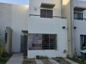 Casa de 3 habitaciones, Zapopan · Casa en Venta Alhambra Residencial