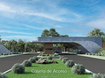 Terreno / Lote · 200m² · Terreno en Venta, a 10 Minutos de La Playa, en Puerto Morelos Q. Roo Mx