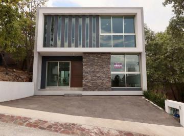 Casa de 4 habitaciones, Morelia · Casa en Venta en Morelia, Zona Altozano