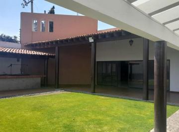 Casa en condominio · 320m² · 3 Recámaras · 4 Estacionamientos · Venta de Casa en Privada Loma Real Sobre Carretera Metepec - Zacango