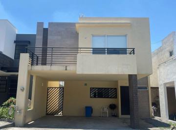 Casa · 133m² · 3 Recámaras · 2 Estacionamientos · Casa Amueblada en Renta Cumbres del Sol, Monterrey