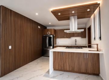 Casa de 3 habitaciones, Zapopan · Casa en Venta o Renta en Valle Imperial