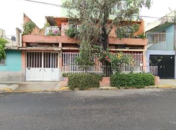 Casa de 9 habitaciones, Nezahualcóyotl · ¡Excelente Oportunidad!, Inmueble en Venta con Múltiples Viviendas Para Remodelar️