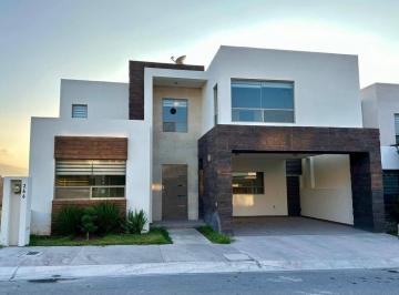 Casa de 3 habitaciones, Saltillo · Casa en Venta Real de Torrecillas, Al Norte Cerca de Heb y Escuelas, Equipada, 4 Recamaras