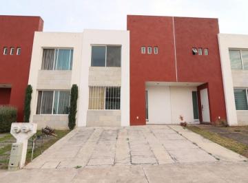 Casa de 3 habitaciones, Morelia · Casa en Venta en Morelia, Residencial Fresnos
