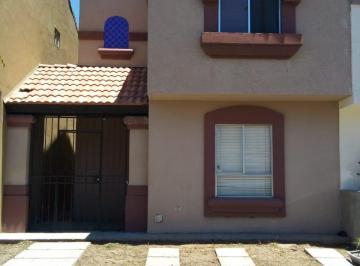 Casa de 3 habitaciones, Tijuana · Renta de Casas en Urbi Quinta Versalles