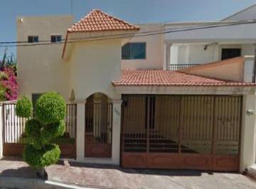 Casa de 4 habitaciones, Mérida · Venta de Casa en Jardines de Vasta Alegre Merida