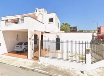 Casa de 4 habitaciones, Mérida · Gran Propiedad en Venta Ubicada en Caucel, Yucatan