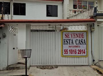 Dúplex de 3 habitaciones, Tlalnepantla de Baz · Casa Duplex con Jardin