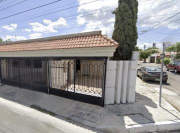 Casa de 3 habitaciones, Mérida · Casa en Venta Francisco Montejo, Merida