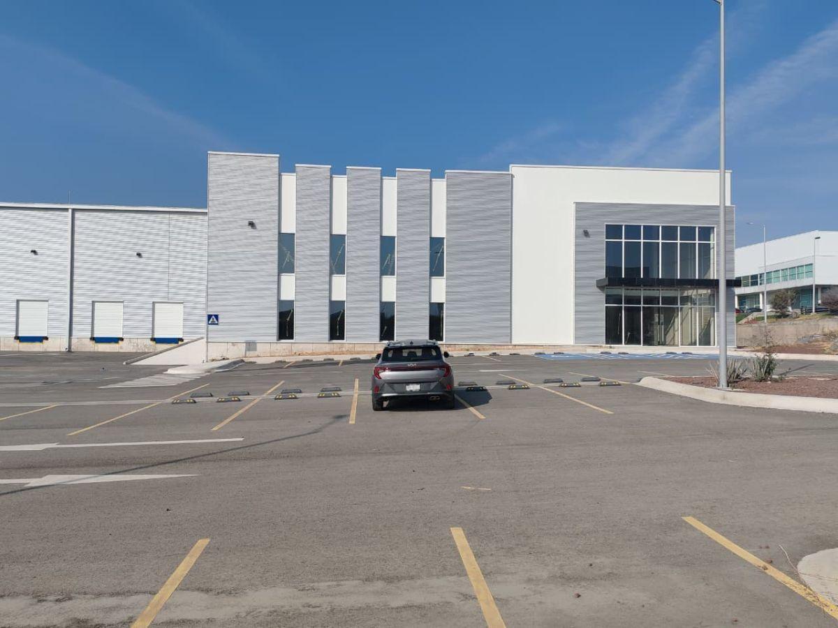 Nave Industrial de 6000 m&sup2; en Renta en El Marqués Querétaro