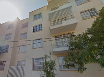 Departamento de 3 habitaciones, Venustiano Carranza · Departamento en Moctezuma