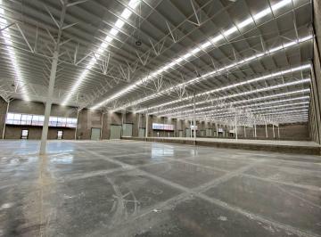 Bodega comercial · 913m² · 6 Estacionamientos · Bodegas en Renta en Carretera Cuauhtémoc