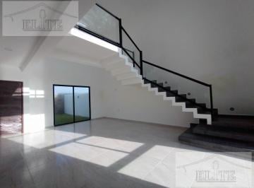 Casa · 165m² · 3 Recámaras · 2 Estacionamientos · Vive a Unos Pasos del Mar Arrecifes del Sol con Recamara en Planta Baja