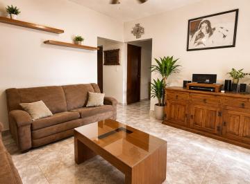 Casa · 277m² · 3 Recámaras · 2 Estacionamientos · Casa en Venta en Col. Roble Norte en San Nicolas de Los Garza