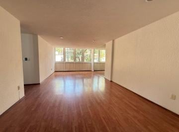 Departamento de 2 habitaciones, Miguel Hidalgo · San Miguel Chapultepec - Venta de Departamento en Tranquila Calle Arbolada