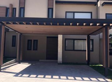 Casa · 267m² · 3 Recámaras · 2 Estacionamientos · Casa Renta Villa Carriedo Modelo Santillana