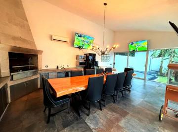 Casa de 3 habitaciones, Santiago · Quinta Residencia Privada de Lujo con Alberca y Palapa en Santiago