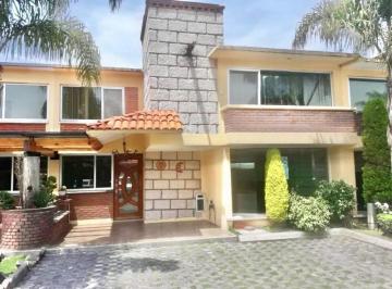 Casa · 220m² · 3 Recámaras · 3 Estacionamientos · Fraccionamiento La Antigua