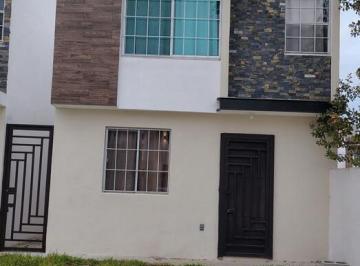 Casa · 2 Recámaras · 2 Estacionamientos · Casa en Valle Esmeralda Residencial