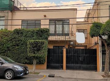 Casa de 4 habitaciones, Benito Juárez · Casa en Venta en Colonia Letrán Valle, Benito Juárez Cdmx.