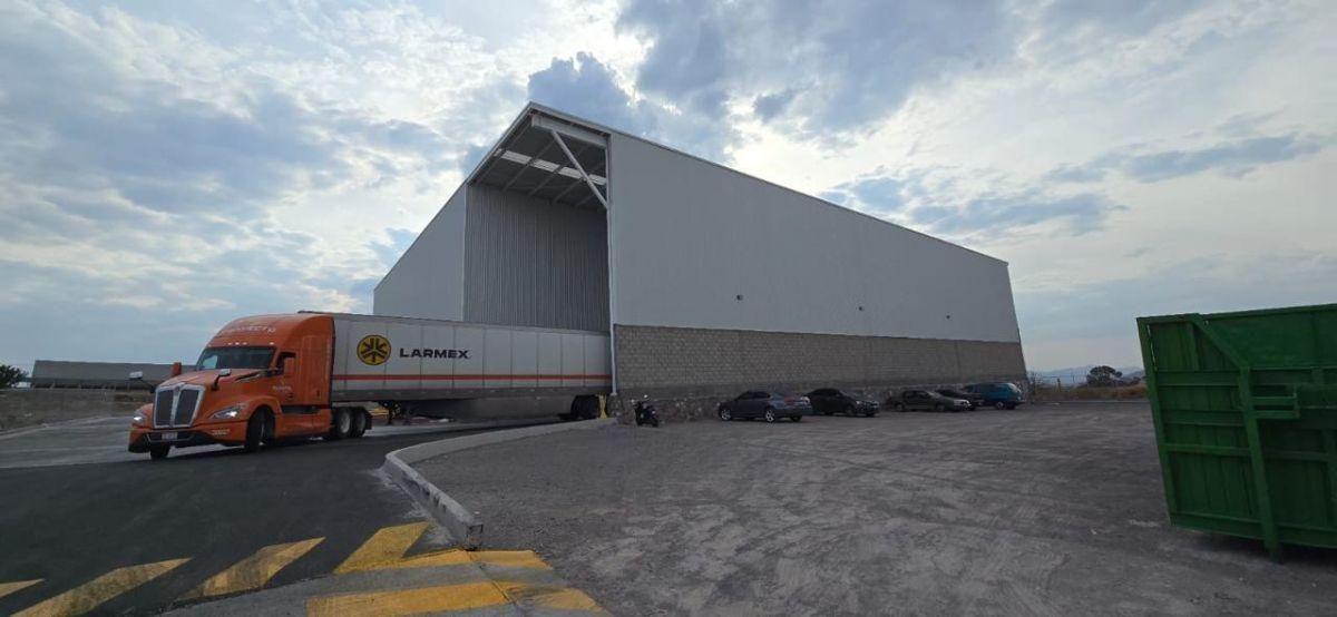 Bodega Industrial en Renta de 2,490 m&sup2; Dentro San Juan del Rio