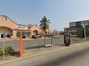 Local comercial , Boca del Río · Local Comercial en Renta en Plaza Río