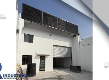 Bodega comercial · 386m² · 3 Estacionamientos · Bodega en Renta Monterrey