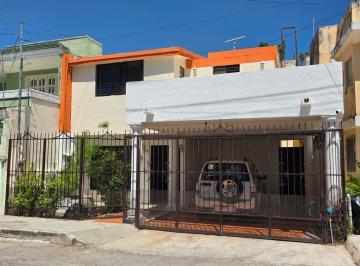 Casa · 184m² · 3 Recámaras · Casa de 3 Recámaras en El Fracc. Campestre Mérida, Yucatán