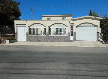 Casa Venta de 5 habitaciones · Casa Moderna en Venta