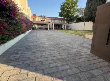 Casa de 4 habitaciones, La Magdalena Contreras · Casa en Venta en San Jerónimo