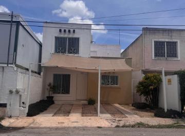 Casa · 138m² · 3 Recámaras · 2 Estacionamientos · Casa de 3 Recámaras en El Fracc. Montecarlo Mérida Yucatán