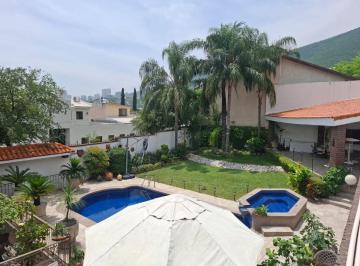 Casa de 4 habitaciones, Monterrey · Casa en Cumbres 3er Sec con 500 m² de Jardin y Alberca