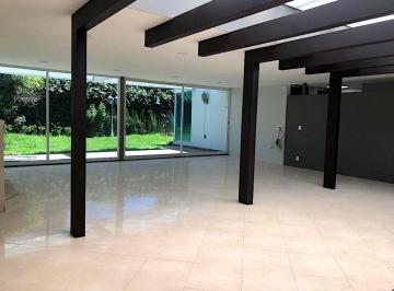 Casa · 407m² · 3 Recámaras · 2 Estacionamientos · Excelente Oportunidad en Una de Las Mejores Ubicaciones de Lomas de Tecamachalco
