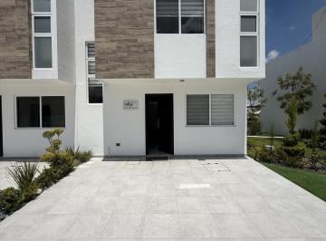 Casa · 126m² · 3 Recámaras · 2 Estacionamientos · Casa en Venta Modelo Zafiro