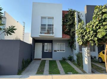 5ec91a1d5145f1ce3704b5145e8cf00adf39fbfd6da2d12ee3f292731ca6bfb9 · Casa en Venta en Coto en Parques de Tesistan