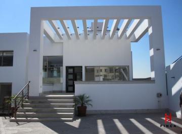 Casa de 4 habitaciones, Huixquilucan · Casa en Renta en Lomas de Tecamachalco