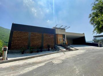 63a570d48262b9089a76a6bdefe598cc501b4ce5aa7640da5c9e884932bb63c3 · Casa Residencial en Venta - Monterrey