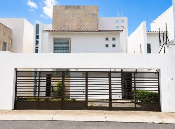 Casa en condominio de 3 habitaciones, Metepec · Venta Casa Frente a La Laguna