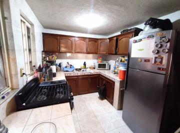 Casa de 3 habitaciones, Celaya · Casa en Venta Col. Tahi (A 5 Min de Parque Celaya)