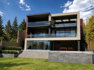 Casa de 4 habitaciones, Huixquilucan · Residencia en Venta Cascada, Bosque Real Huixquilucan