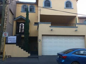 1 · Casa en Renta en Cumbres 4 To Sector