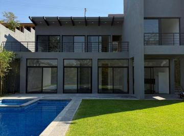 Casa de 4 habitaciones, Xochitepec · Residencia en Venta en Club de Golf Santa Fe (Xochitepec, Estado de Morelos)