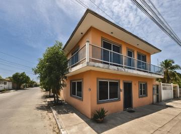 Casa de 5 habitaciones, Veracruz · Una Excelente Opción Para Vivir a Unos Cuantos Minutos del Mar de Veracruz, y Lo Mejor El Precio