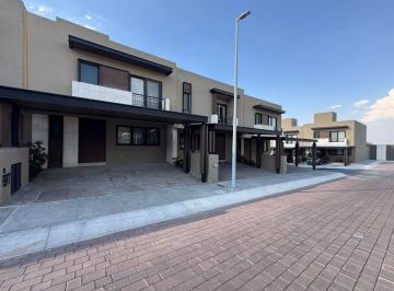 Casa en condominio de 4 habitaciones, Querétaro · Casa en Venta Lomas del Campanario Norte Querétaro